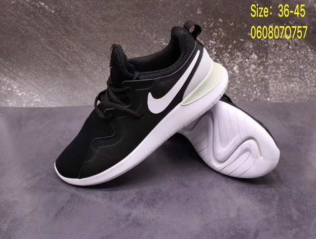 Nike Roshe Run Women 21